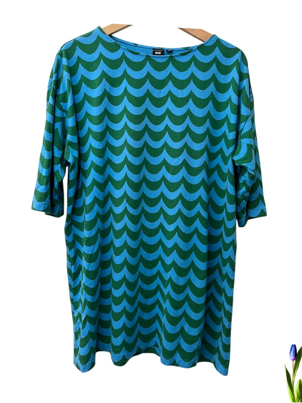 Marimekko Uniqlo Blue and Green Wave-Print 3/4 Sleeve Tee Size L